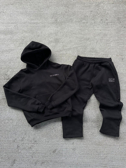 BLACK “OUT OF MIND” PANTS