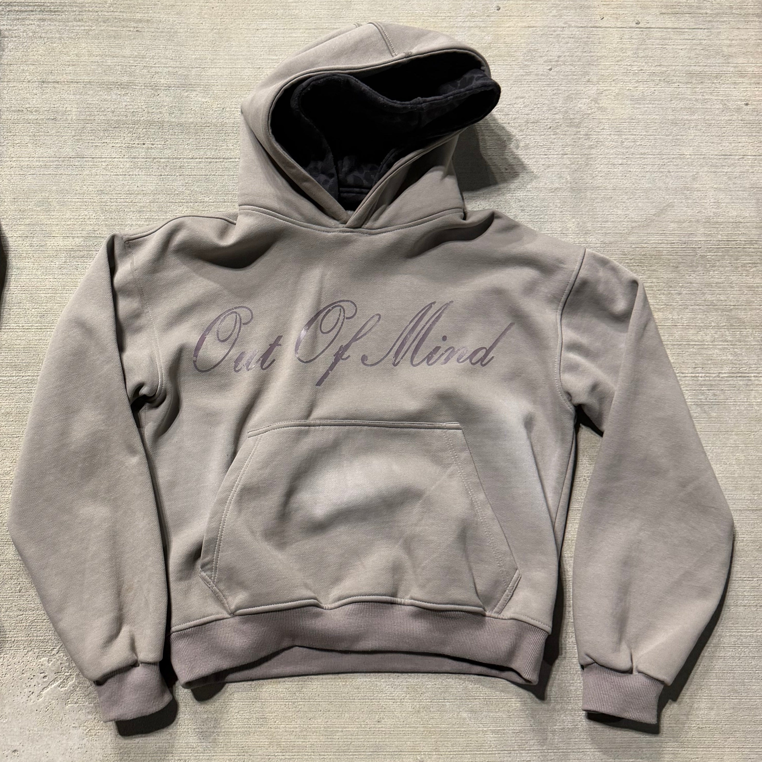 GREY HOODIE